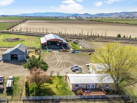 Tiny photo for 22994 Highway 50, Merrill, OR 97633 (MLS # 220216695)