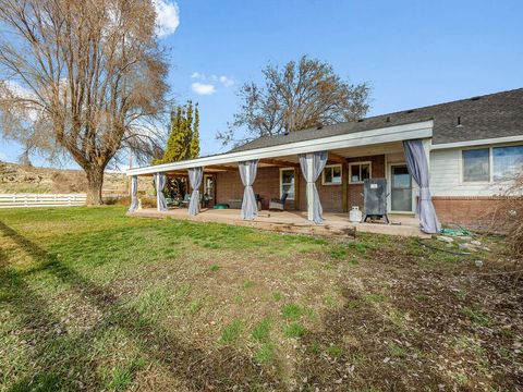 Tiny photo for 22994 Highway 50, Merrill, OR 97633 (MLS # 220216695)