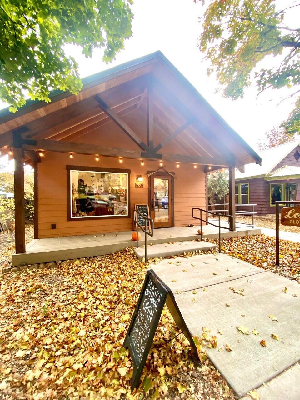Deschutes - Commercial Lease