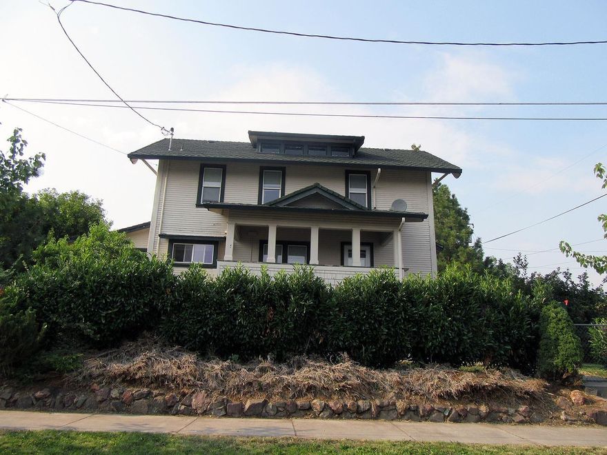 Old World craftman charmer featuring many upgrades, including vinyl windows, gas heat, A/C, central vac, remodeled kitchen with all appliances, including gas range, large pantry and mud room. 4 bedrooms 2 baths, full basement for storage. 3 CAR GARAGE, big fenced corner lot, RV parking and hook ups, in ground sprinklers. Walking distance to downtown. Exterior being painted.