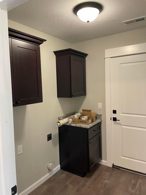 Tiny photo for 2963 Stonebrook Drive, Medford, OR 97504 (MLS # 220214946)