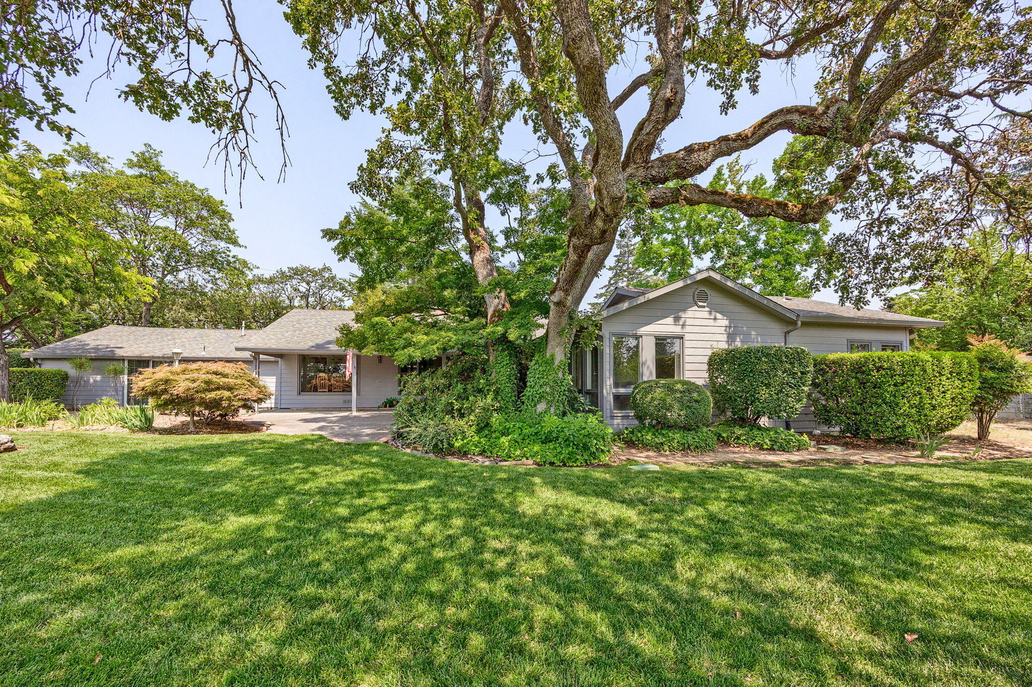 Rogue Valley Estates Subdivision - Residential