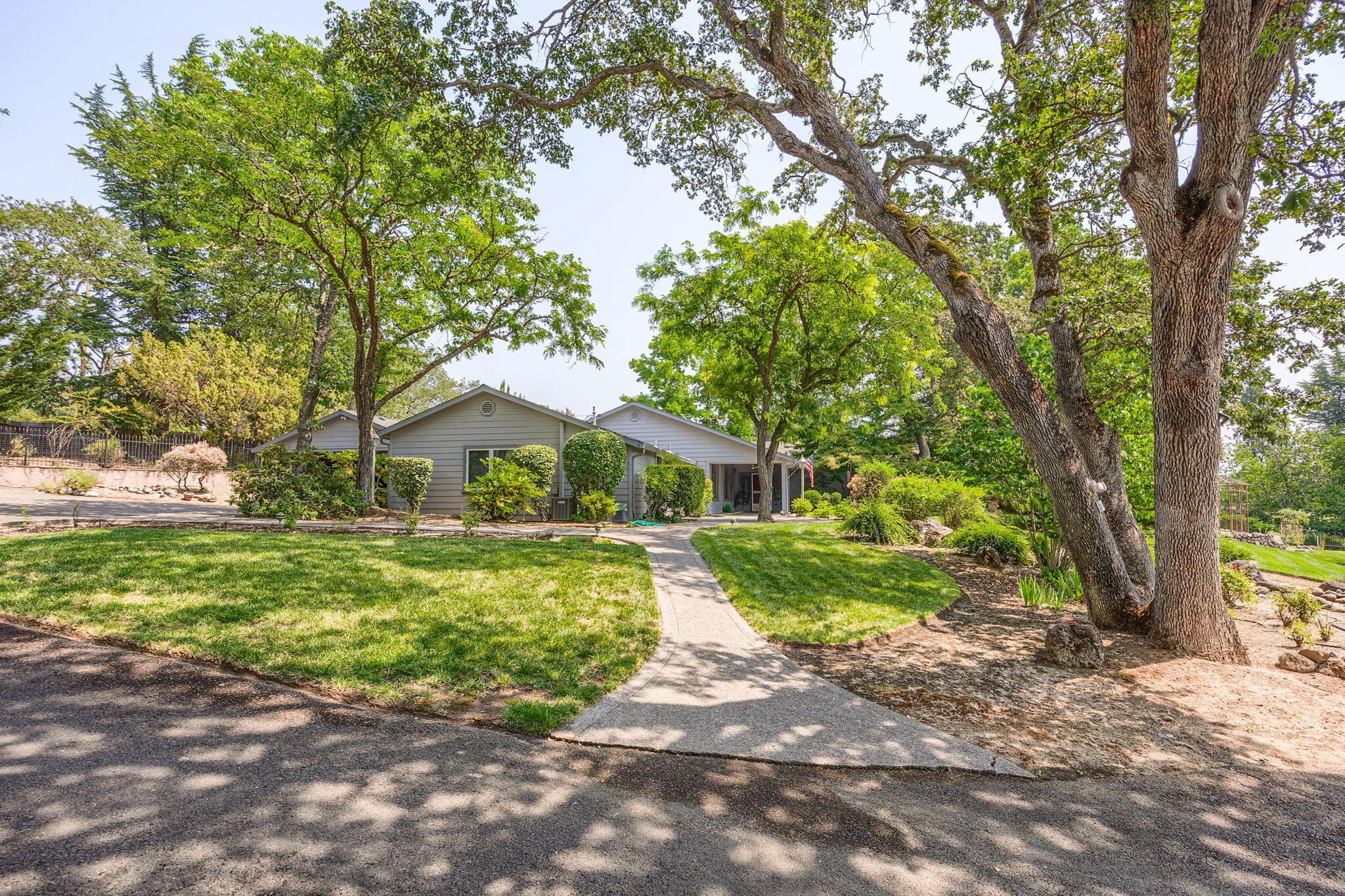 Rogue Valley Estates Subdivision - Residential