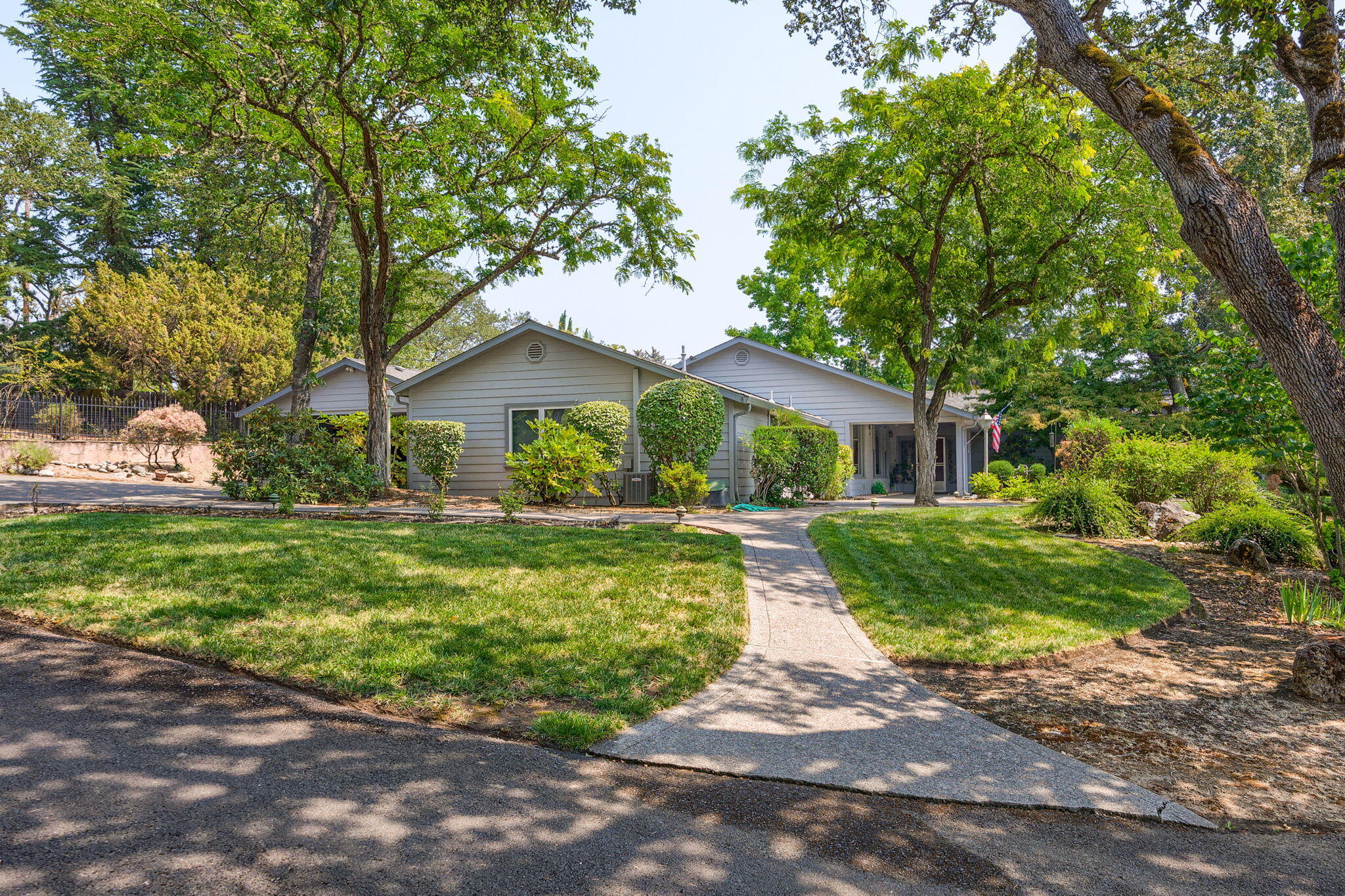 Rogue Valley Estates Subdivision - Residential