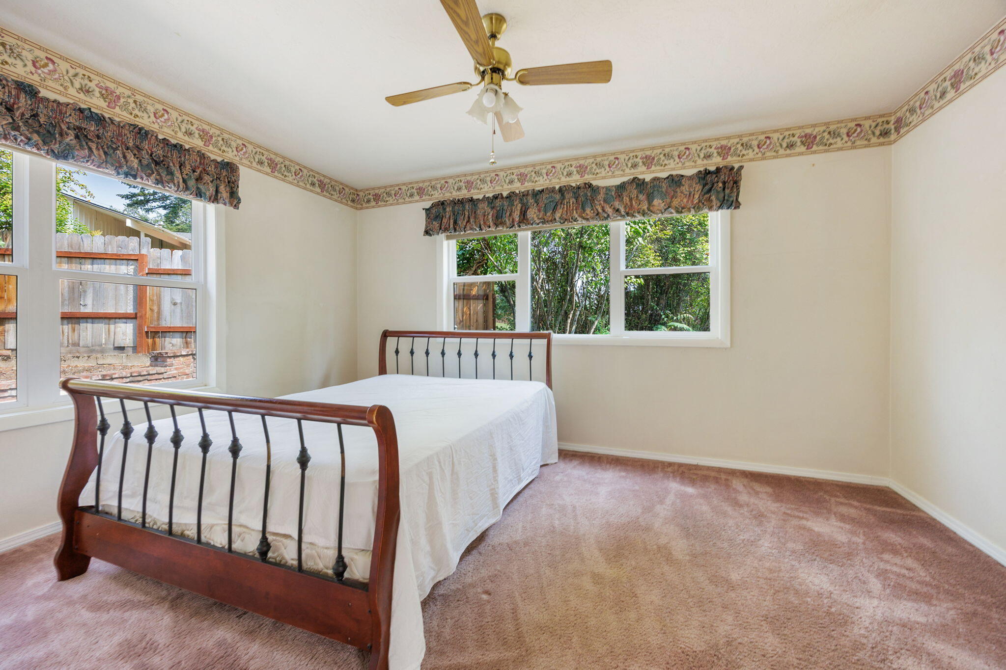 Rogue Valley Estates Subdivision - Residential