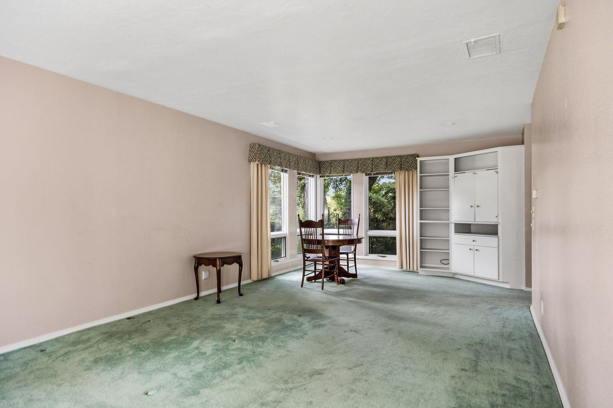 Rogue Valley Estates Subdivision - Residential