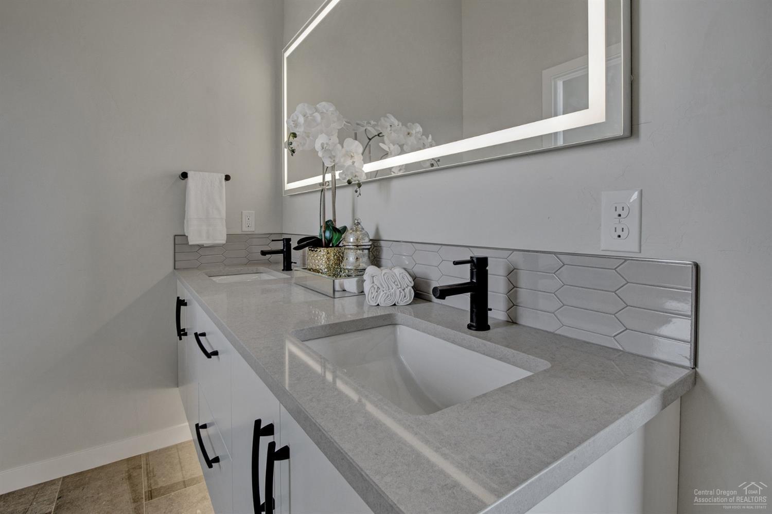 Forked Horn Butte - Residential