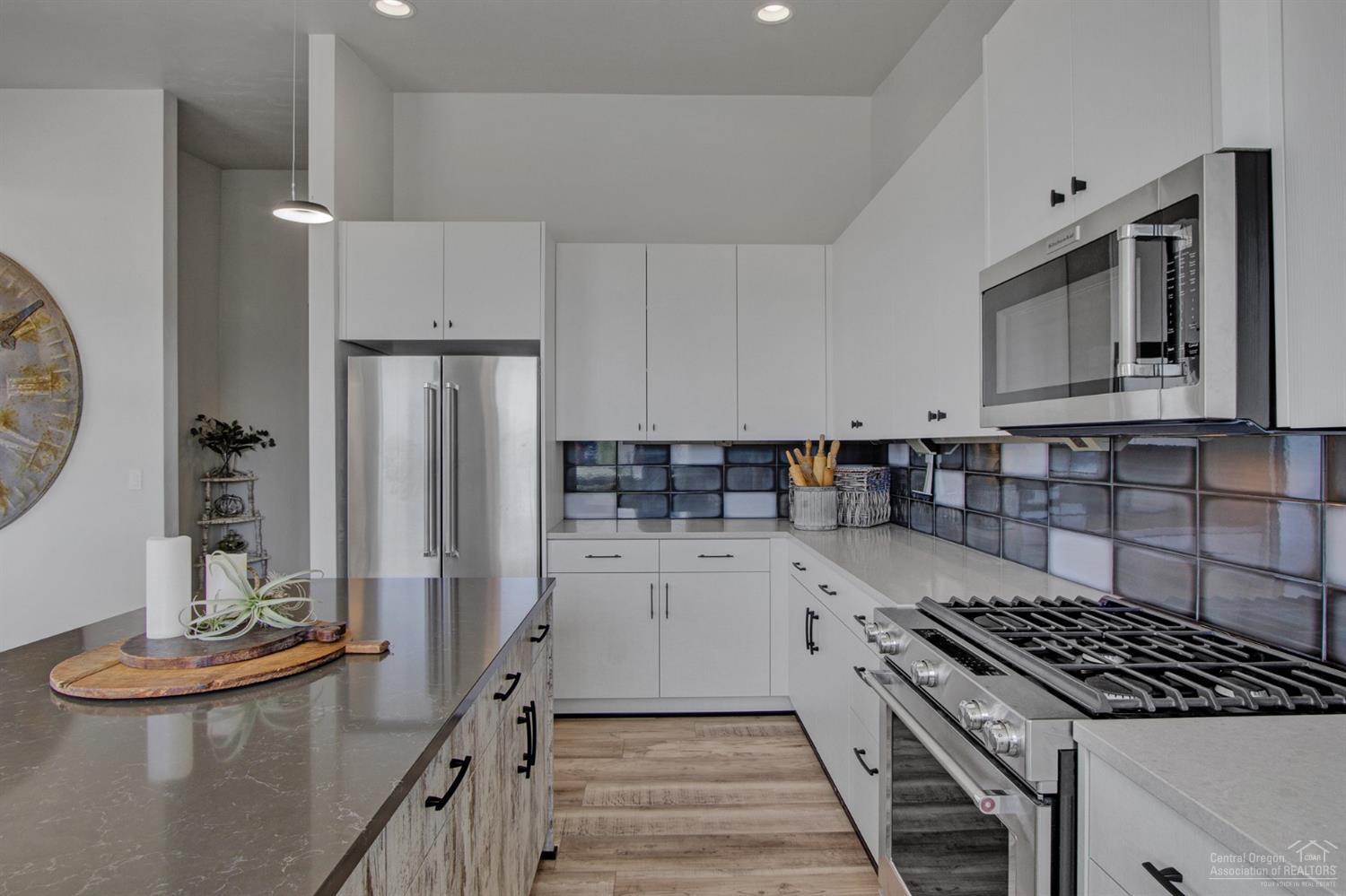 Forked Horn Butte - Residential