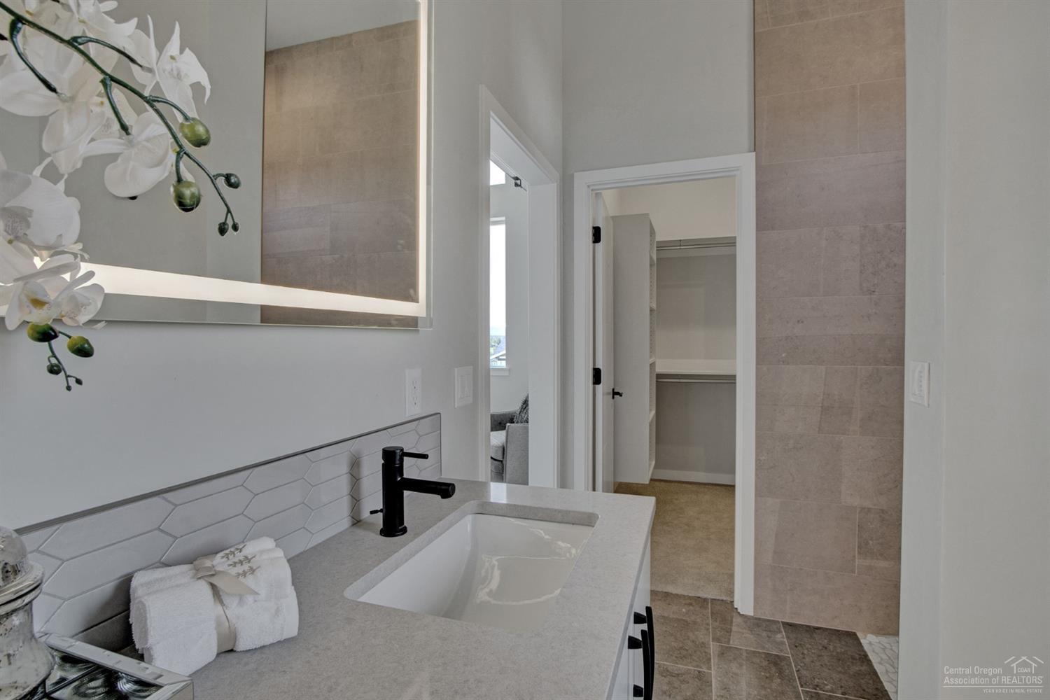 Forked Horn Butte - Residential