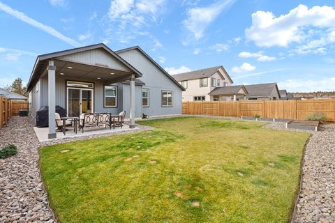 Tiny photo for 3350 NW 9th Lane, Redmond, OR 97756 (MLS # 220211563)