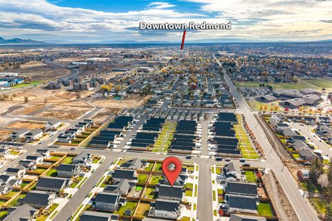 Tiny photo for 3350 NW 9th Lane, Redmond, OR 97756 (MLS # 220211563)