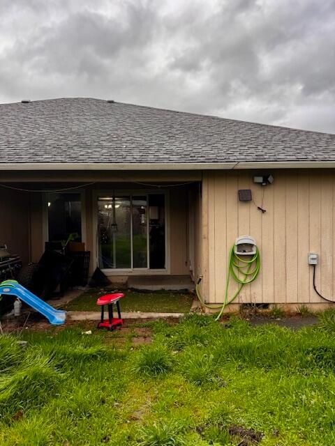 Tiny photo for 921 N Rose Street #A, Phoenix, OR 97535 (MLS # 220213113)