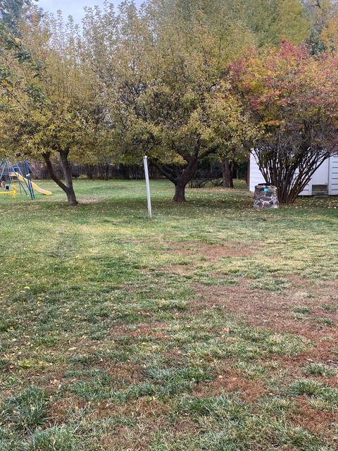 Tiny photo for 1826 Homedale Road, Klamath Falls, OR 97603 (MLS # 220211588)