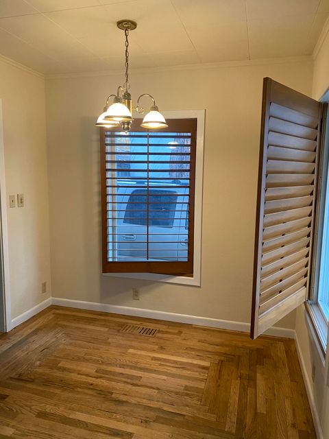 Tiny photo for 1826 Homedale Road, Klamath Falls, OR 97603 (MLS # 220211588)