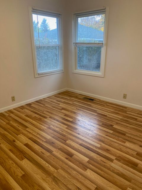 Tiny photo for 1826 Homedale Road, Klamath Falls, OR 97603 (MLS # 220211588)