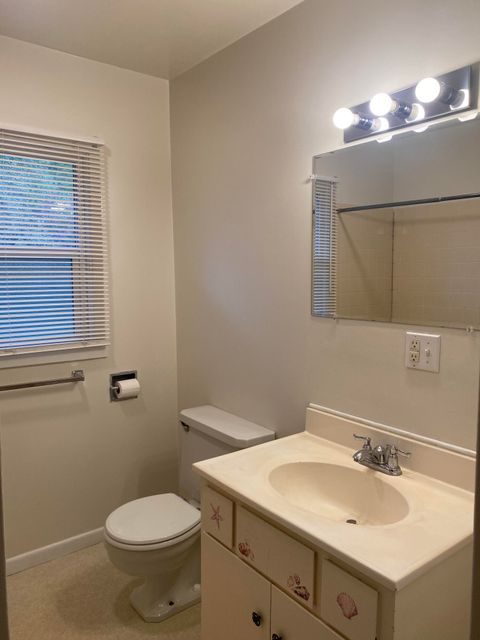 Tiny photo for 1826 Homedale Road, Klamath Falls, OR 97603 (MLS # 220211588)