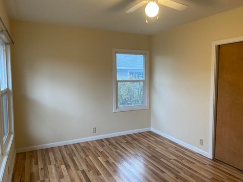 Tiny photo for 1826 Homedale Road, Klamath Falls, OR 97603 (MLS # 220211588)