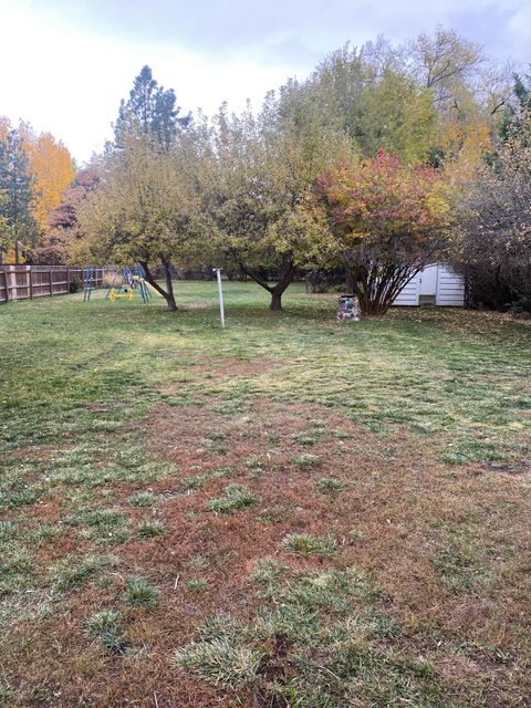 Tiny photo for 1826 Homedale Road, Klamath Falls, OR 97603 (MLS # 220211588)