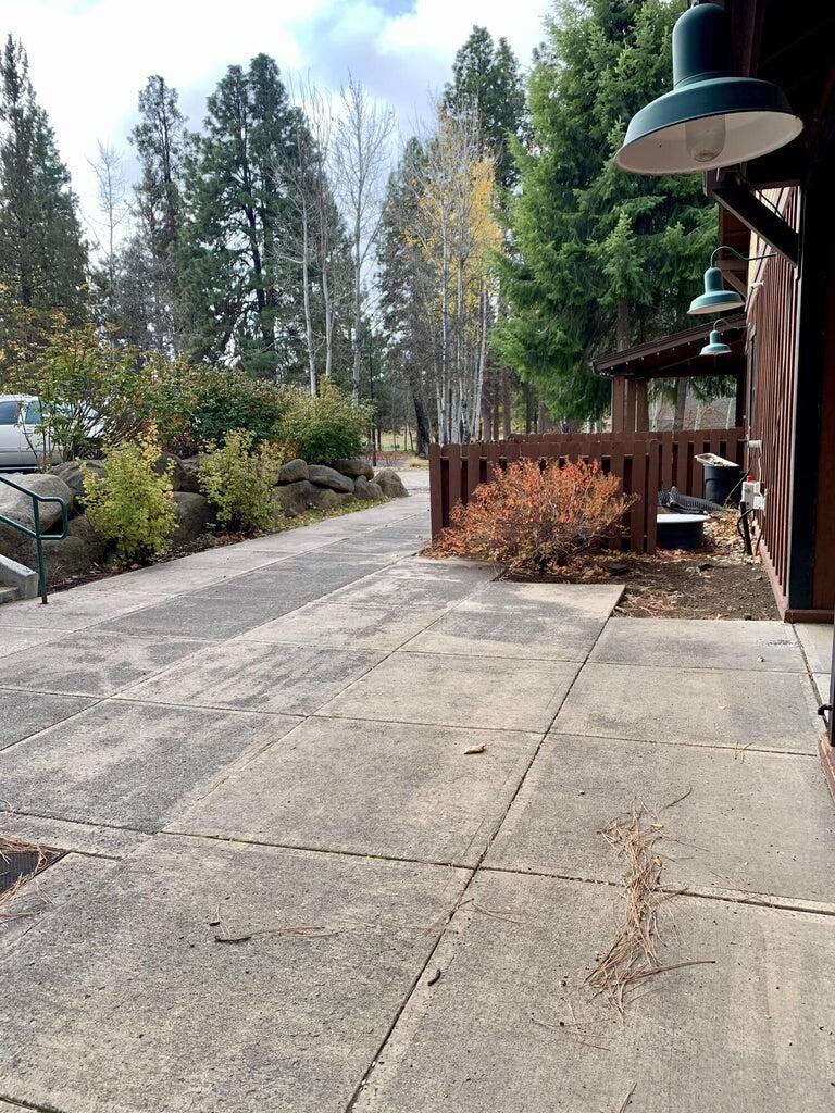 Running YResort - Commercial Sale