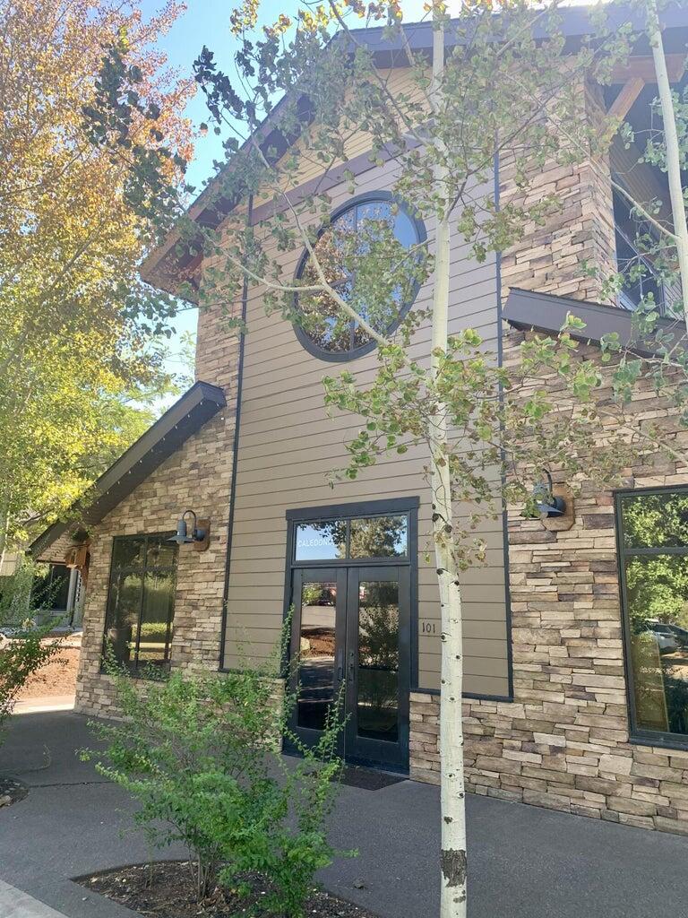 Running YResort - Commercial Sale