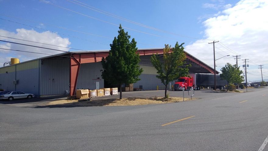 Available for up to 4 year sublease. Approximately 33,247 SF. Industrial Building with offices. Available November 1, 2018. Covered Loading Dock with Leveler Fire Sprinklers Heavy Power Offices/Break Room Centrally Located in White City, OR Additional Office Space May Be Available.