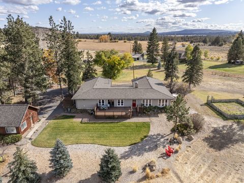 Tiny photo for 19190 Pinehurst Road, Bend, OR 97703 (MLS # 220215211)
