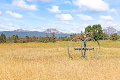 Tiny photo for 19190 Pinehurst Road, Bend, OR 97703 (MLS # 220215211)