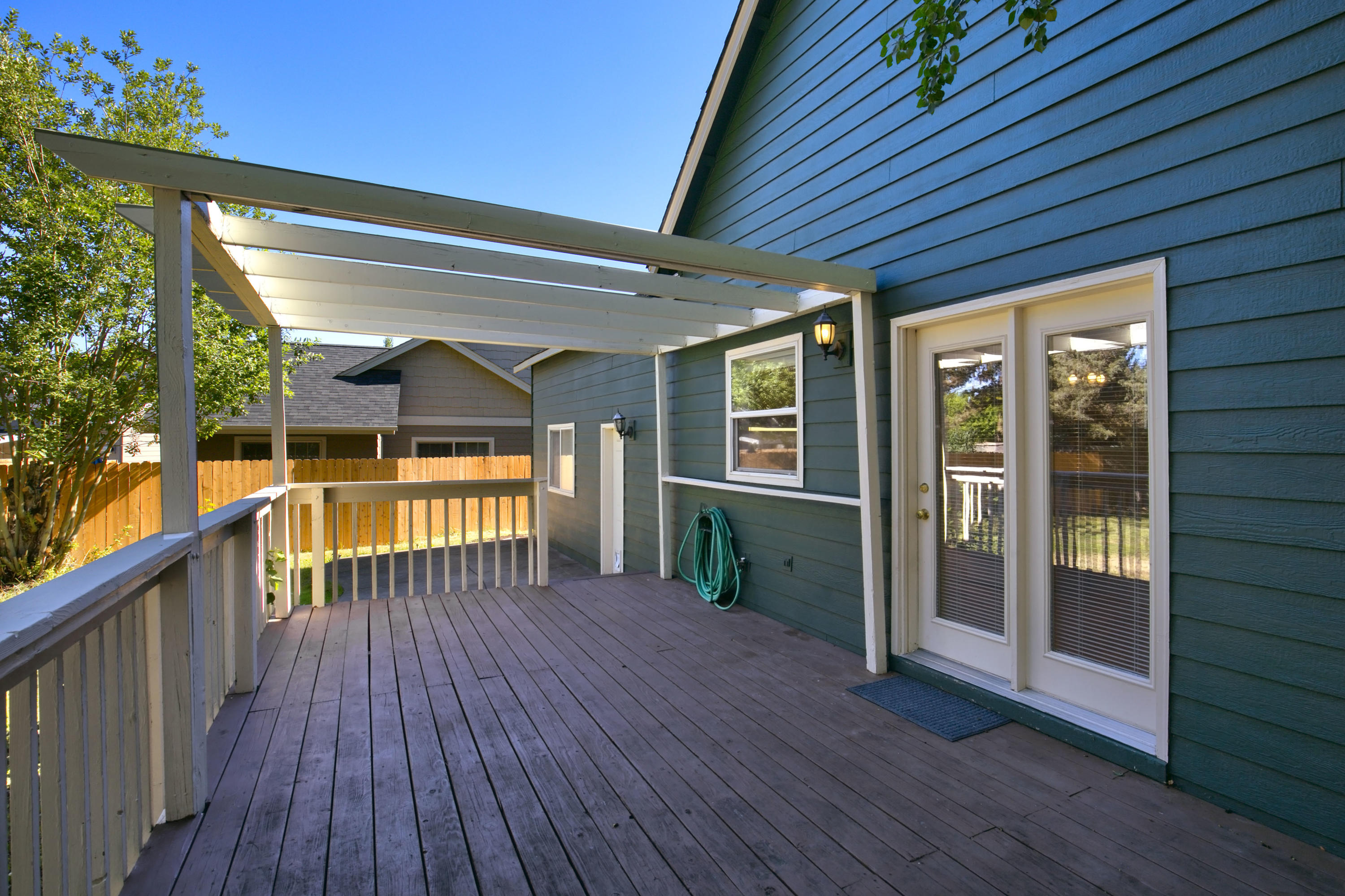 Oak Tree - Residential