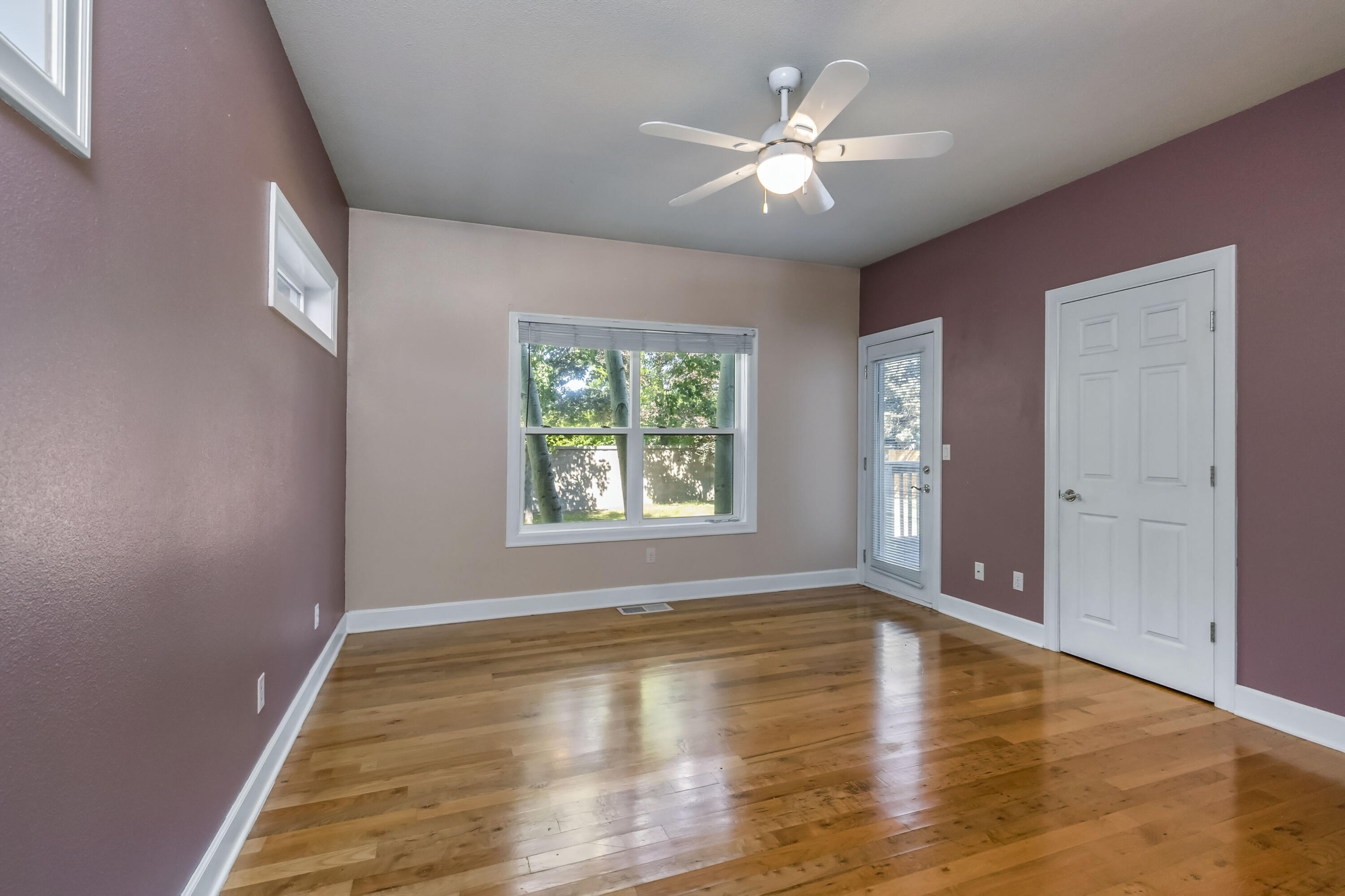 Oak Tree - Residential