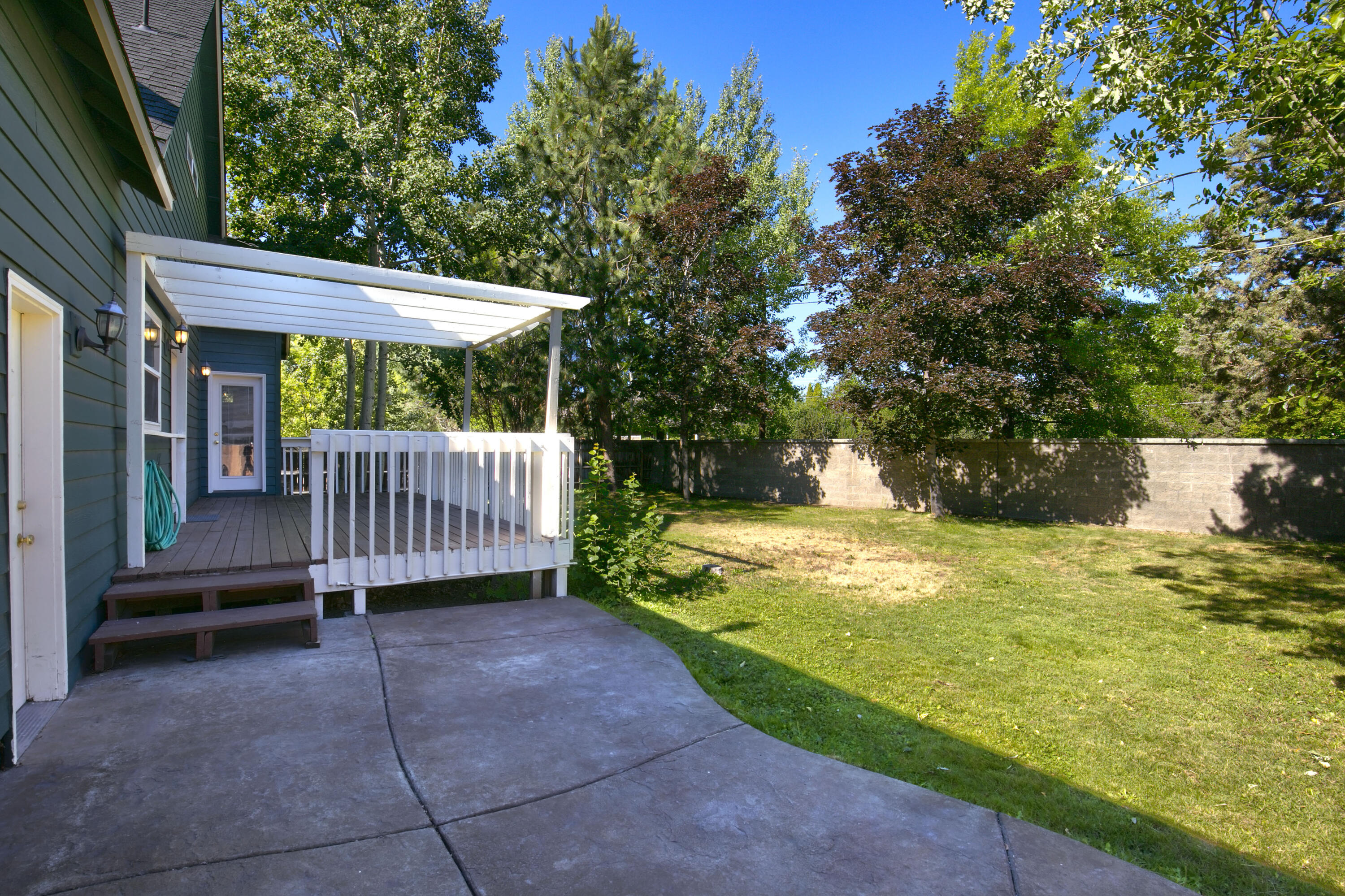 Oak Tree - Residential