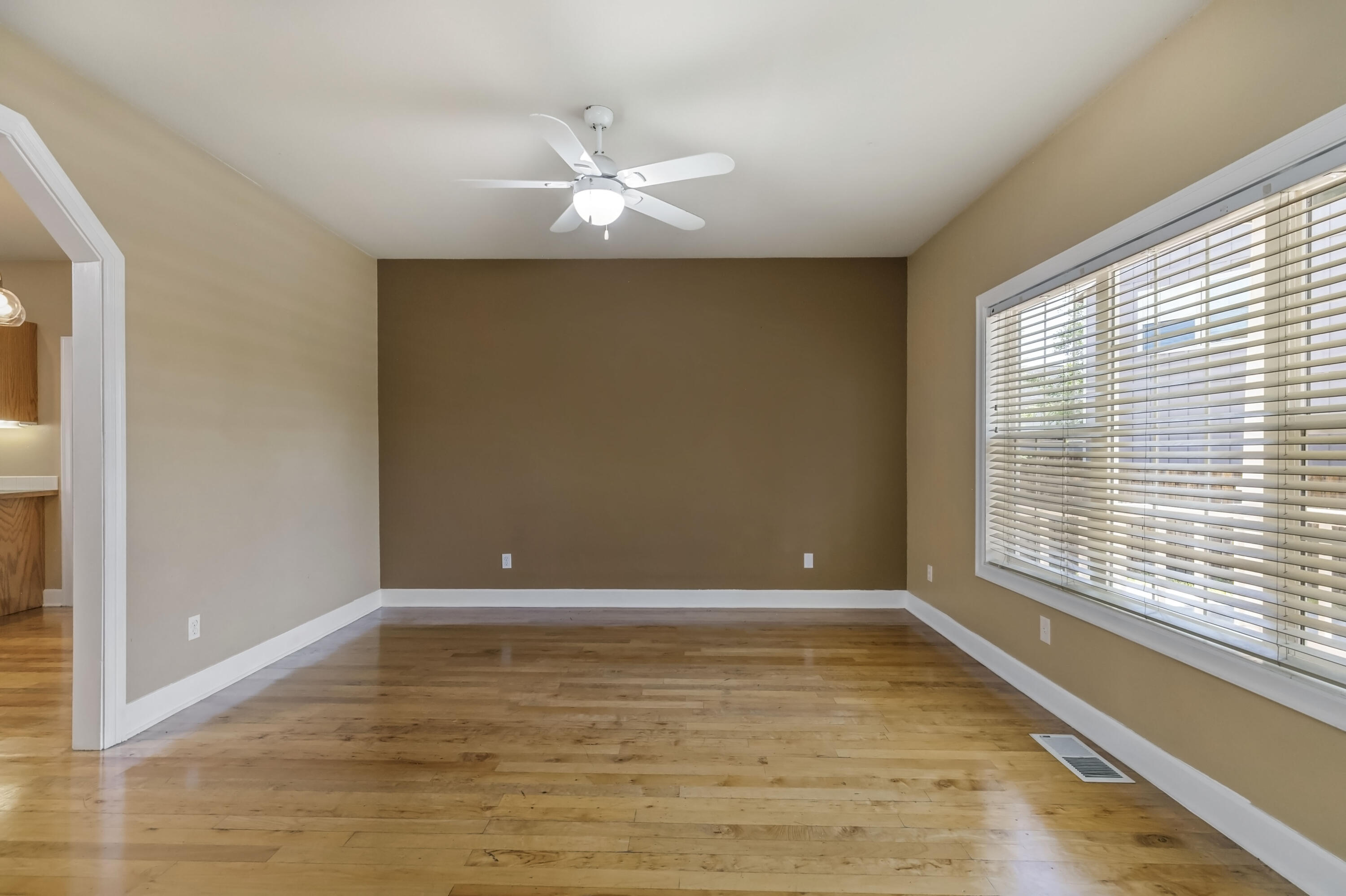 Oak Tree - Residential