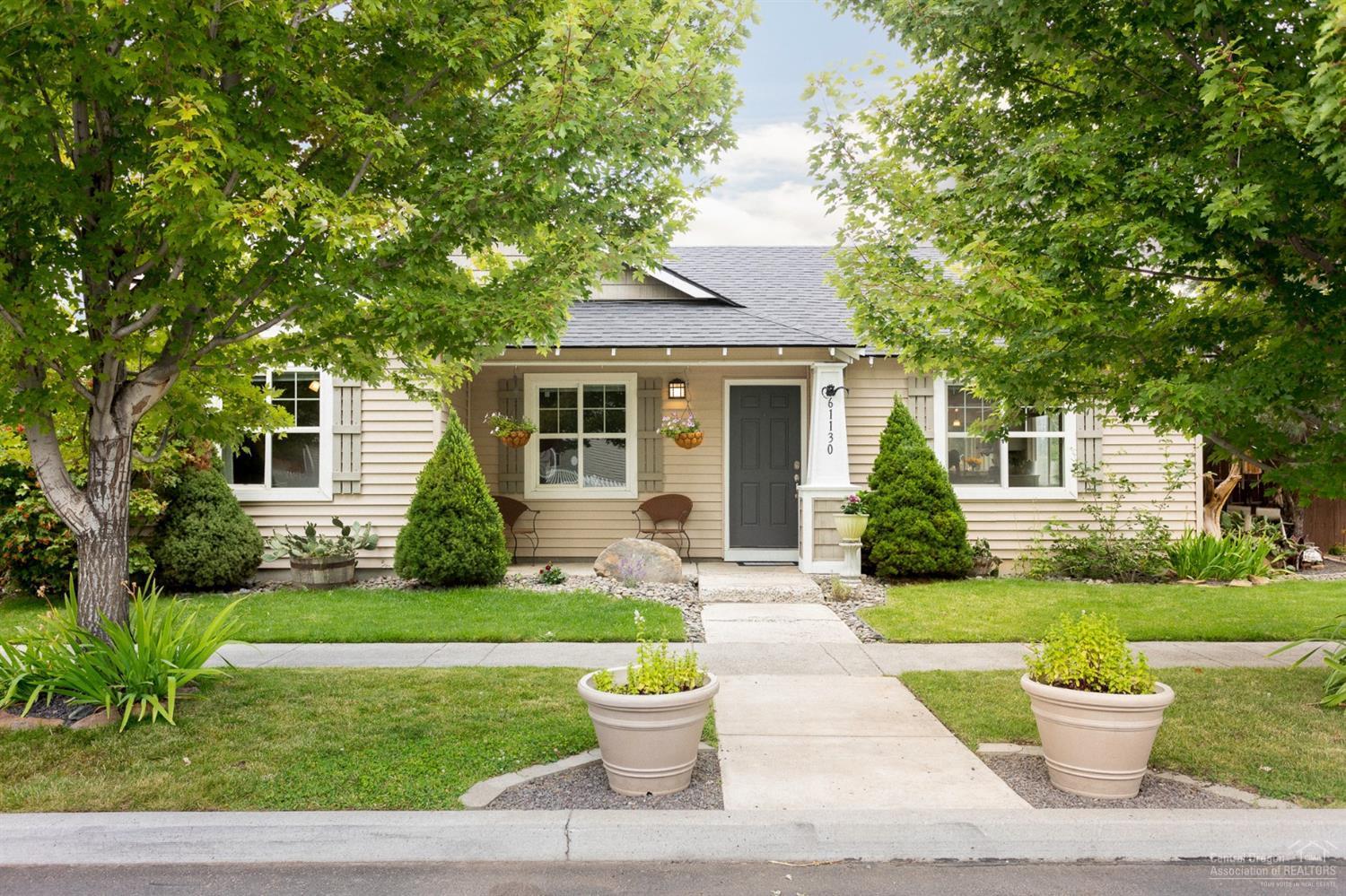 Larkspur - Residential