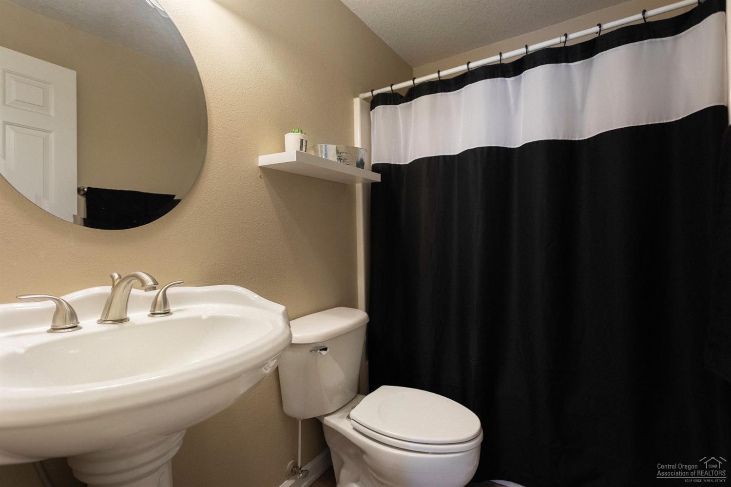 Larkspur - Residential