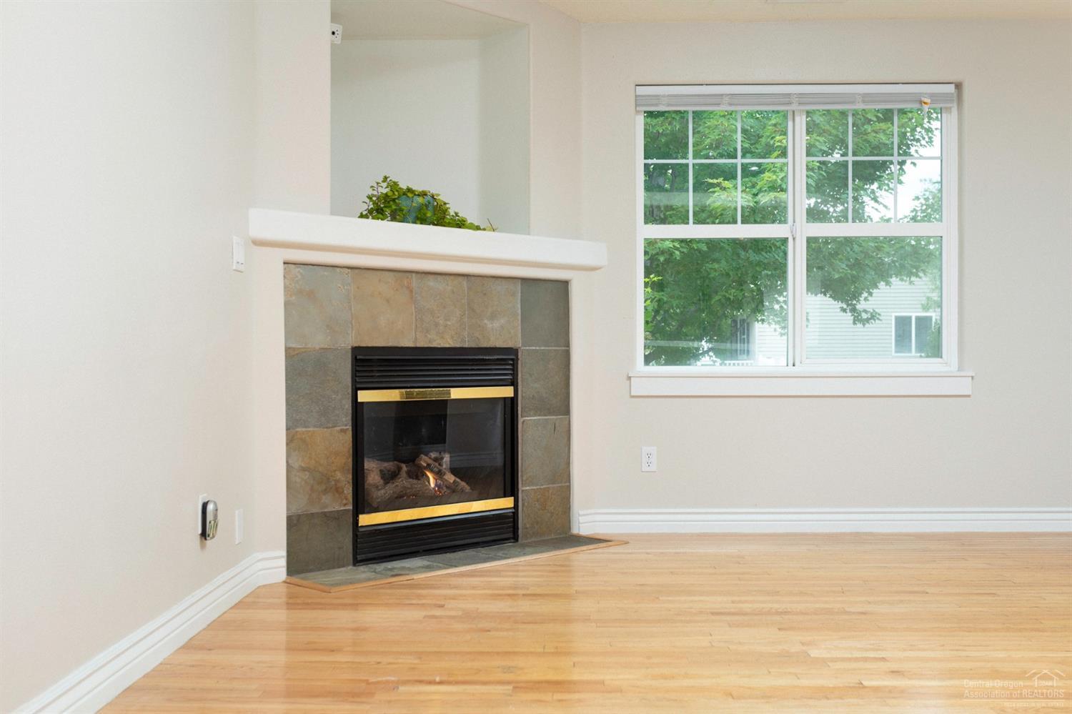 Larkspur - Residential