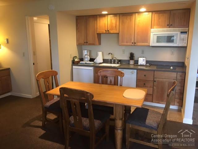 Inn Of The 7th - Residential