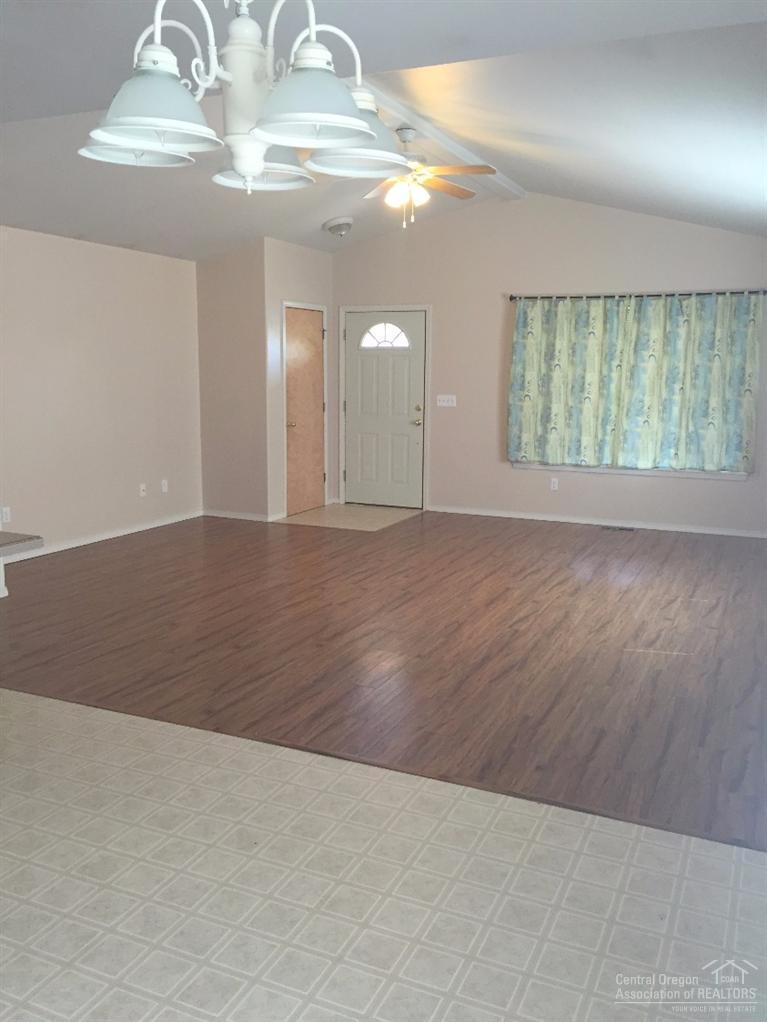 Falcon Ridge - Residential