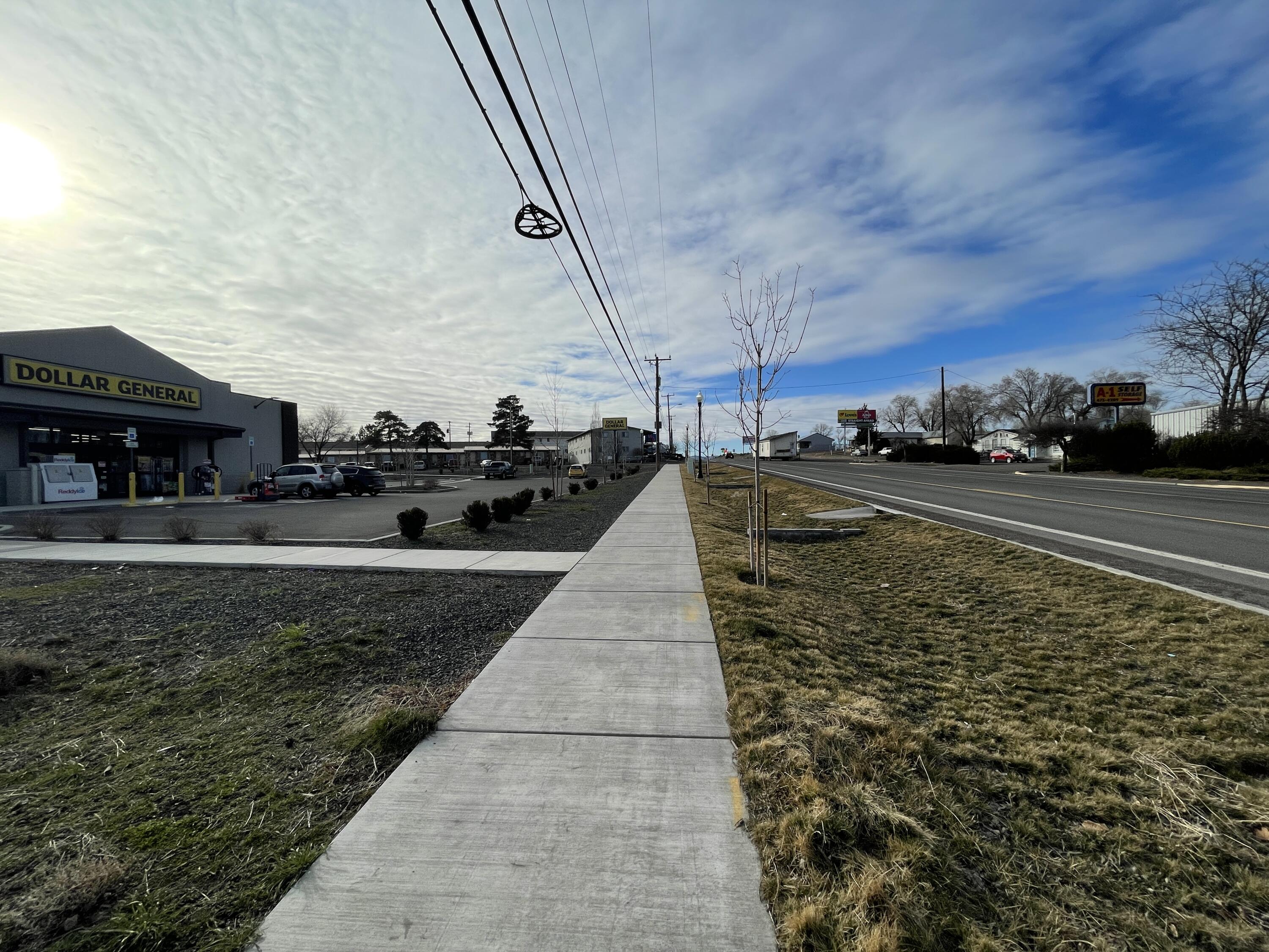 Madras - Commercial Sale