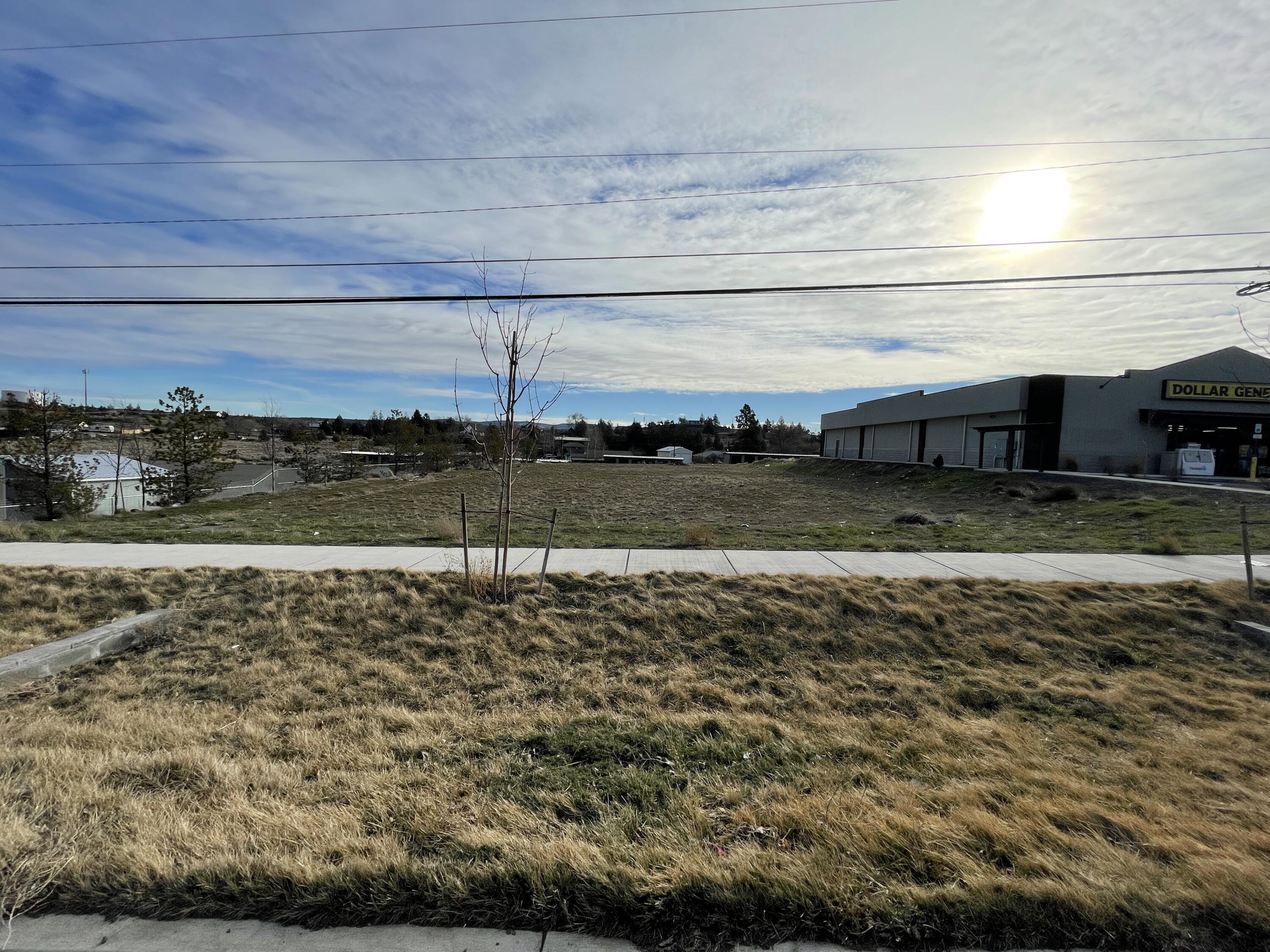 Madras - Commercial Sale