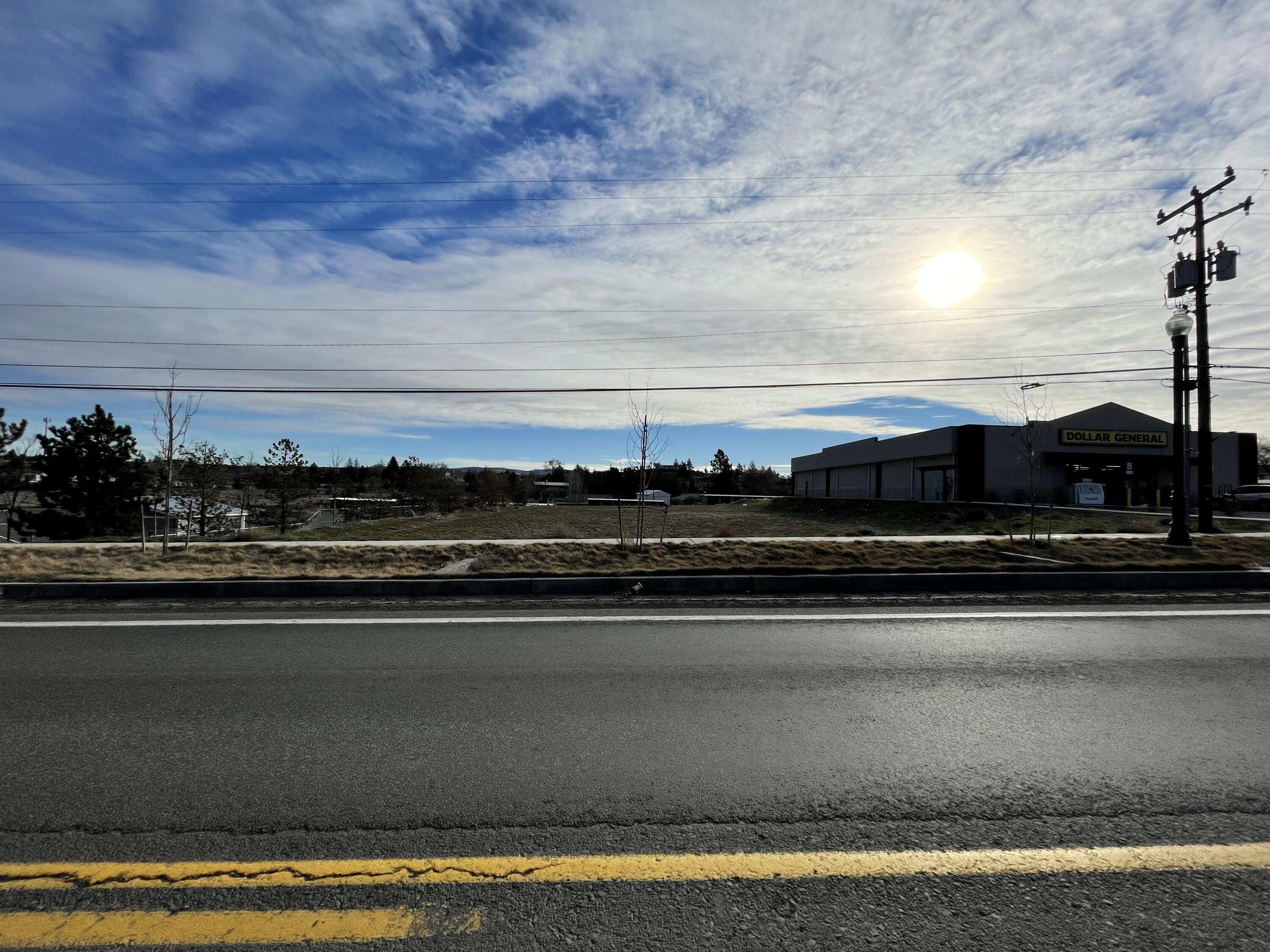 Madras - Commercial Sale