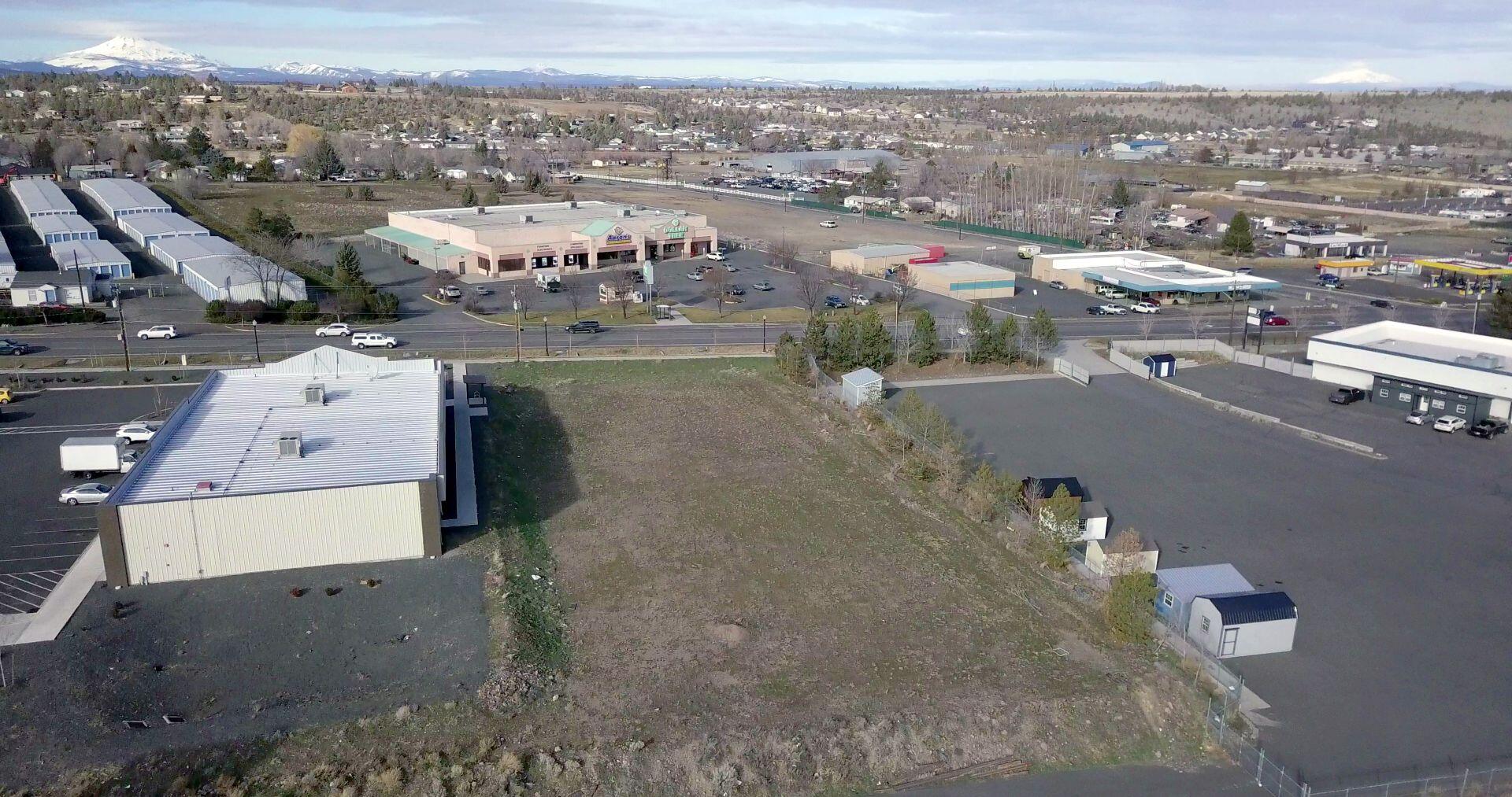 Madras - Commercial Sale