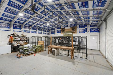 Tiny photo for 597 Bigham Brown Road, Eagle Point, OR 97524 (MLS # 220212955)