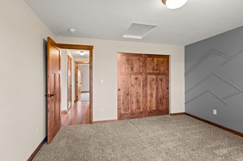 Tiny photo for 597 Bigham Brown Road, Eagle Point, OR 97524 (MLS # 220212955)