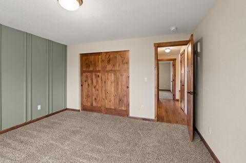 Tiny photo for 597 Bigham Brown Road, Eagle Point, OR 97524 (MLS # 220212955)