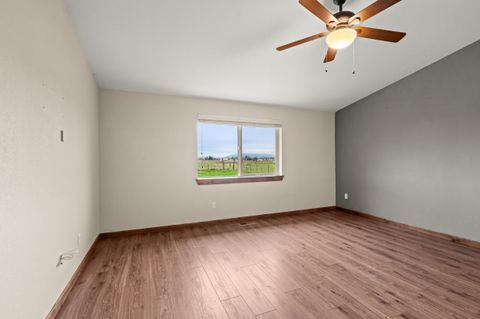 Tiny photo for 597 Bigham Brown Road, Eagle Point, OR 97524 (MLS # 220212955)