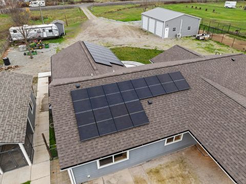 Tiny photo for 597 Bigham Brown Road, Eagle Point, OR 97524 (MLS # 220212955)