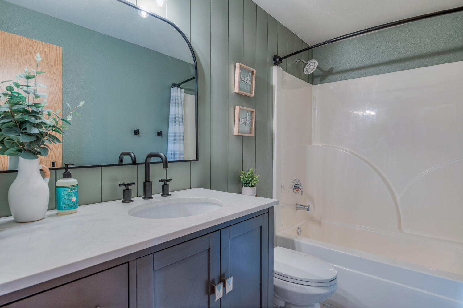 Whispering Pines - Residential