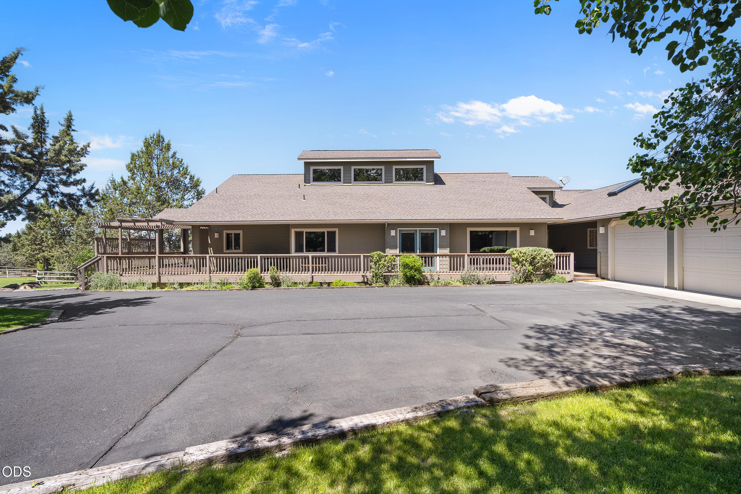 6900 NE 1st Street