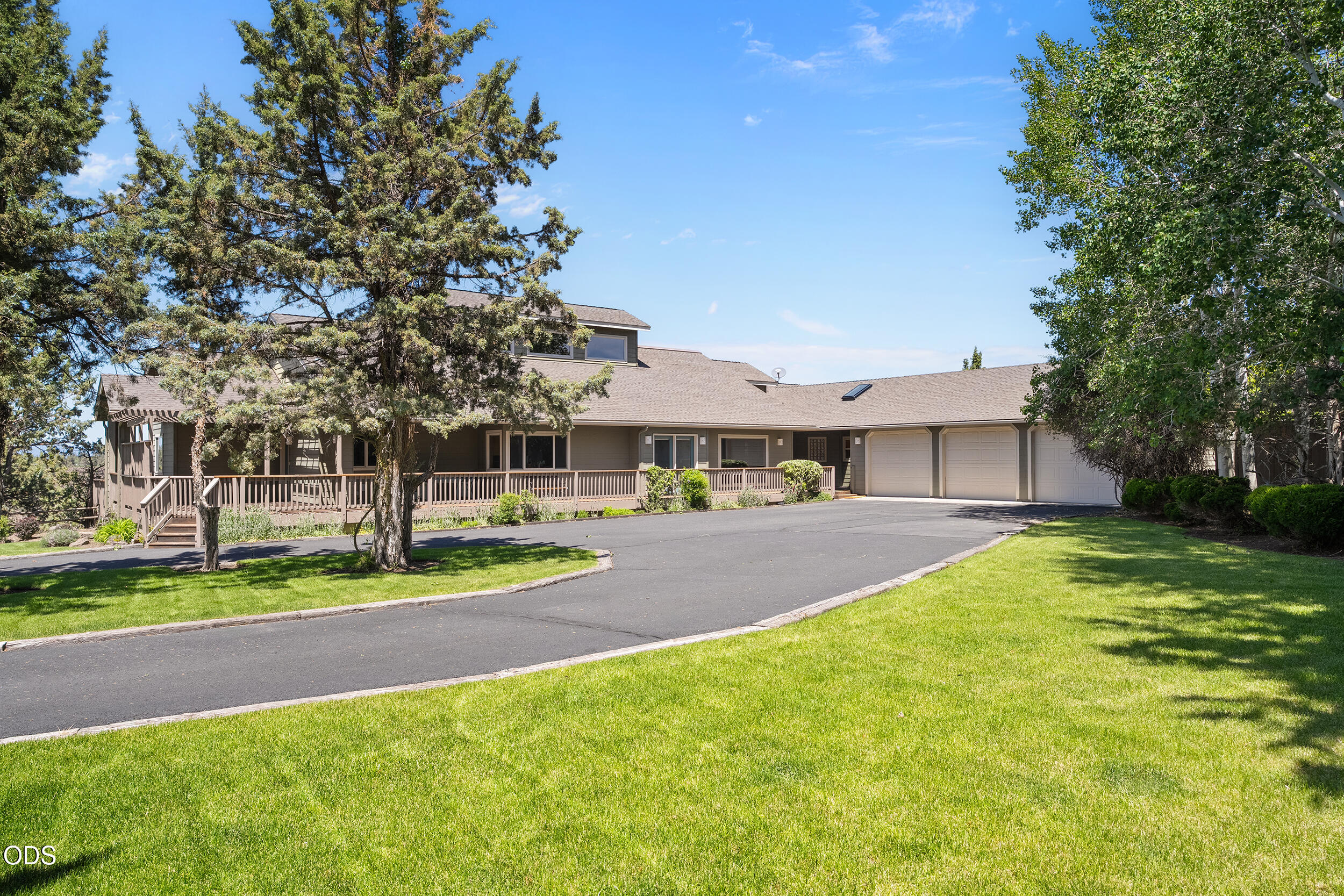 6900 NE 1st Street
