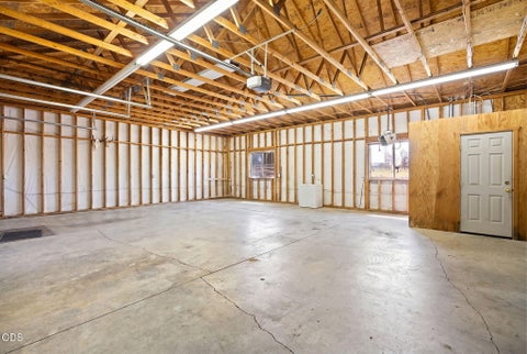 Tiny photo for 6900 NE 1st Street, Redmond, OR 97756 (MLS # 220222696)