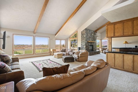 Tiny photo for 6900 NE 1st Street, Redmond, OR 97756 (MLS # 220222696)